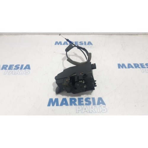 Citroen - C4 Picasso - Door lock mechanism 4-door, front left