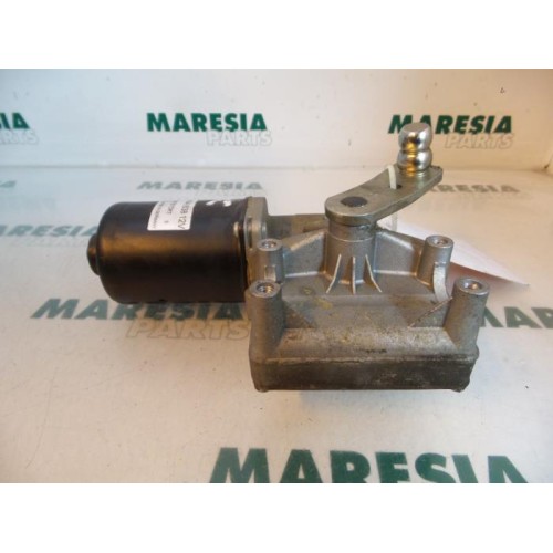 Citroen - C4 - Front wiper motor