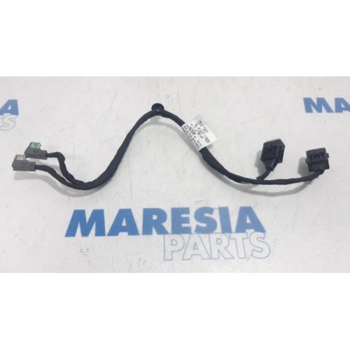 Citroen - C4 Picasso - AUX / USB connection