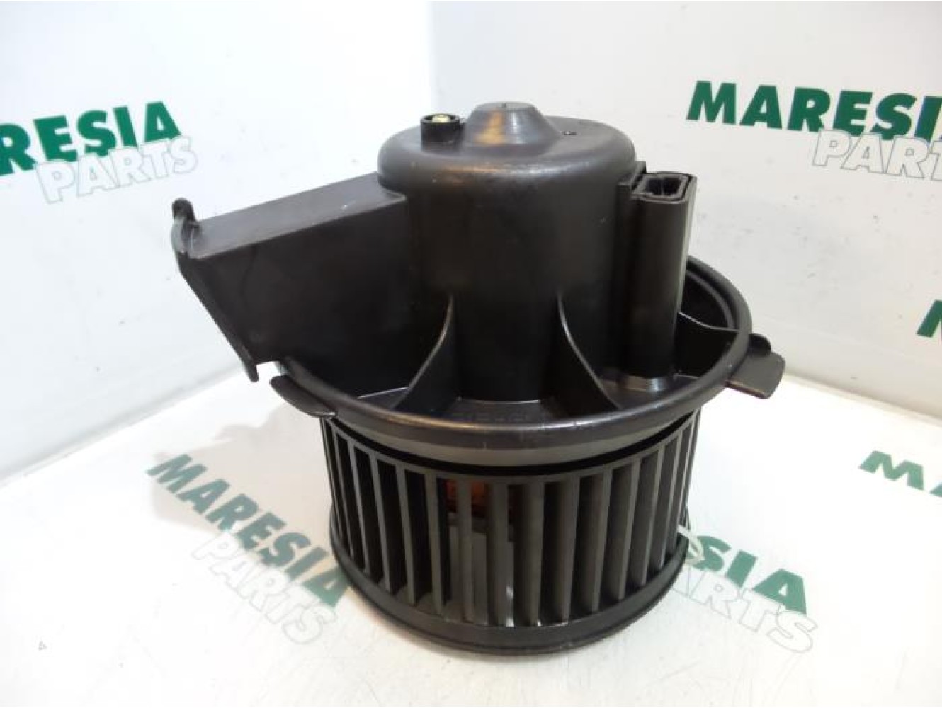Citroen - Picasso - Heating and ventilation fan motor