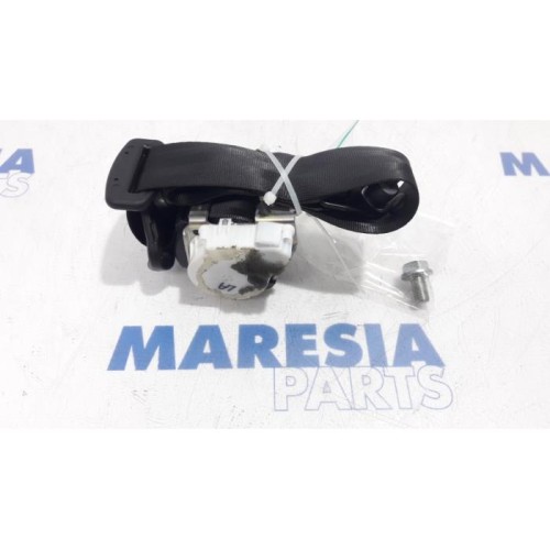Fiat - 500 - Sicherheitsgurt links hinten