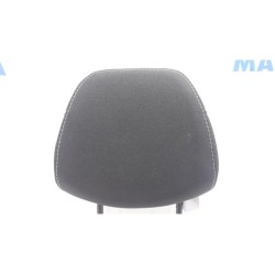 Renault - Megane - Headrest