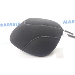 Renault - Megane - Headrest