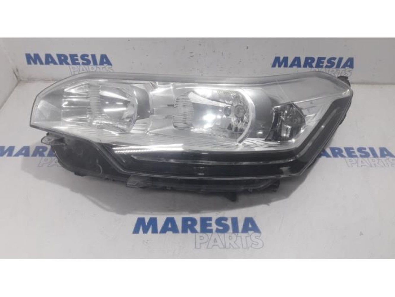Citroen - C5 - Koplamp links