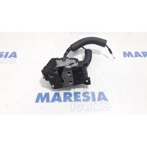 Renault - Laguna - Rear door lock mechanism 4-door, left