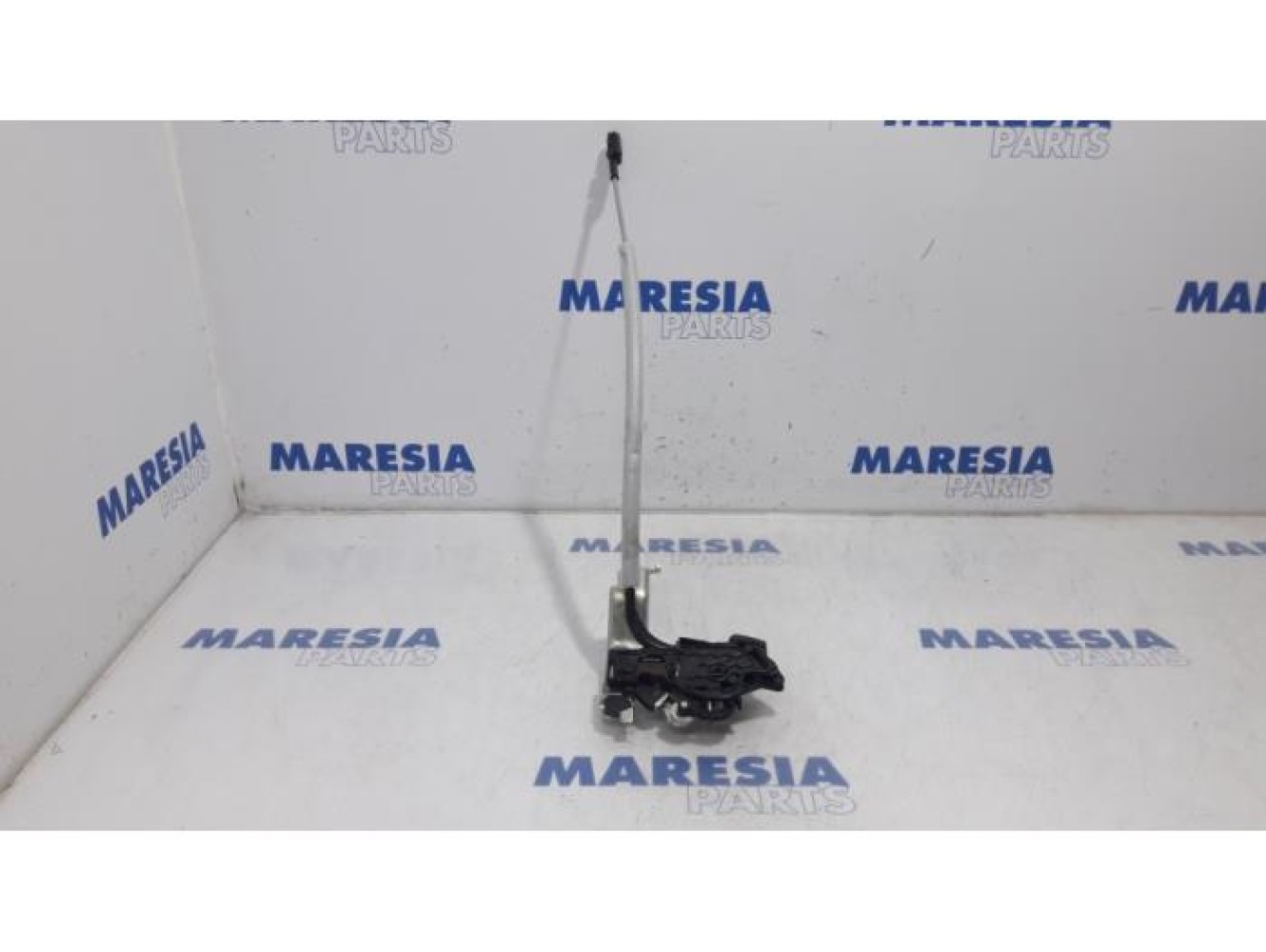 Renault - Laguna - Rear seat lock