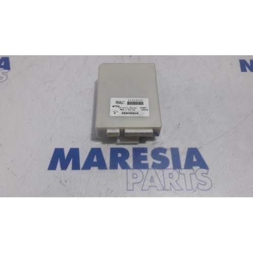 Renault - Laguna - Central door locking module