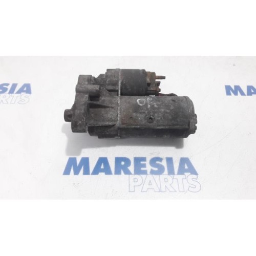 Opel - Vivaro - Startmotor