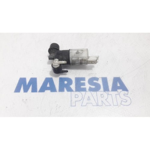 Opel - Vivaro - Windscreen washer pump