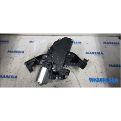 Peugeot - 207 - Rear wiper motor