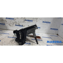 Peugeot - 207 - Rear wiper motor