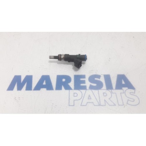 Renault - Clio - Injector (petrol injection)