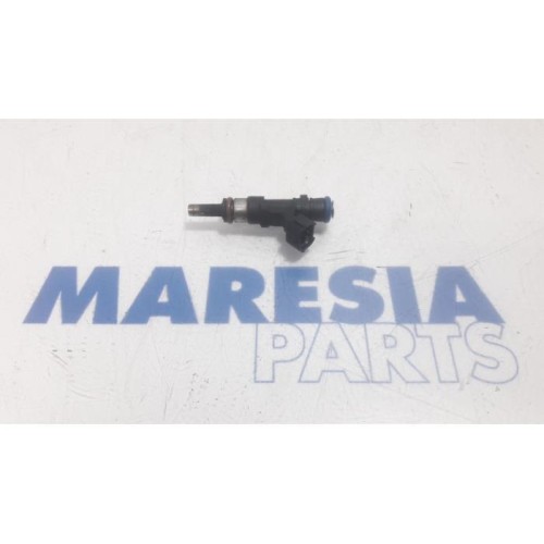Renault - Clio - Injector (petrol injection)