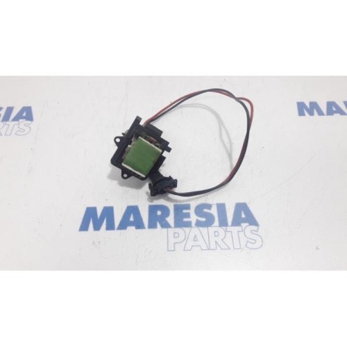 Renault - Trafic - Heater resistor