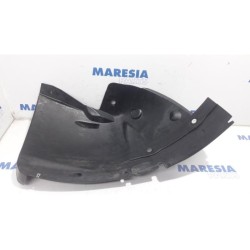 Renault - Trafic - Wheel arch liner