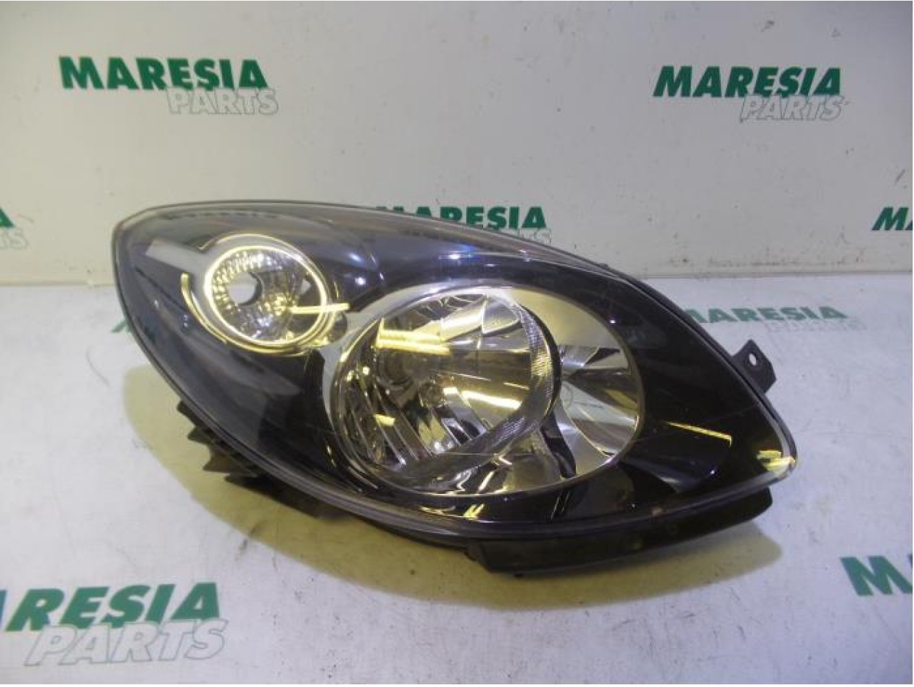 Renault - Twingo - Koplamp rechts