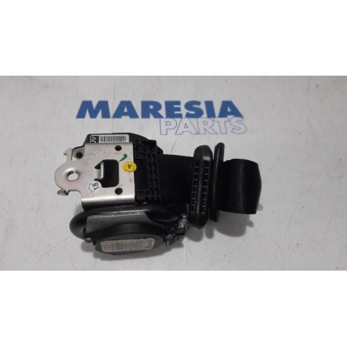 Renault - Megane - Sicherheitsgurt links vorne