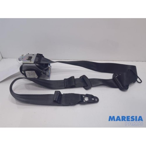Renault - Clio - Front seatbelt, right