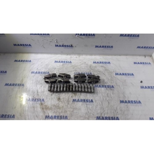 Renault - Trafic - Tappet