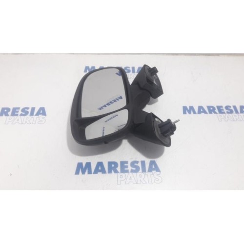 Renault - Trafic - Wing mirror, left