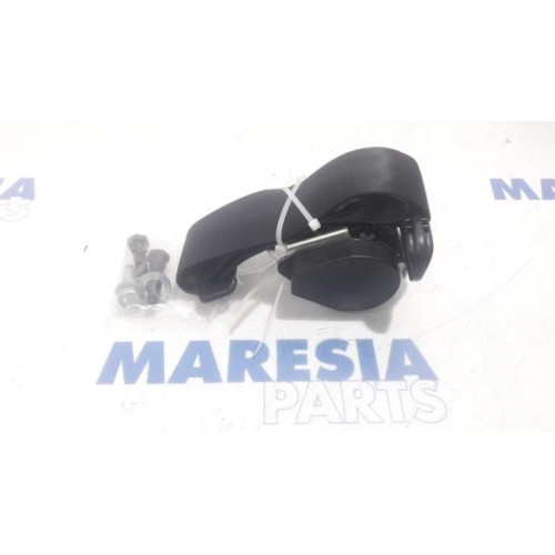 Peugeot - 207 - Rear seatbelt, right