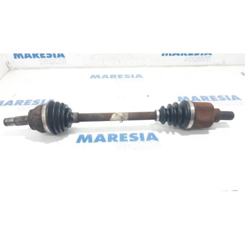 Peugeot - 207 - Aandrijfas links-voor