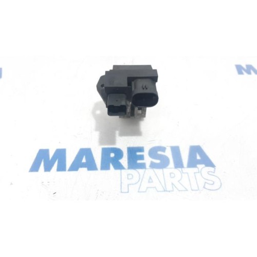 Peugeot - 207 - Cooling fan resistor