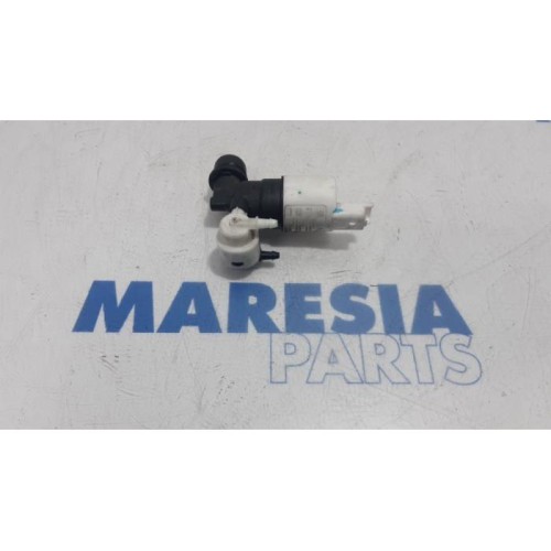 Peugeot - 308 - Windscreen washer pump