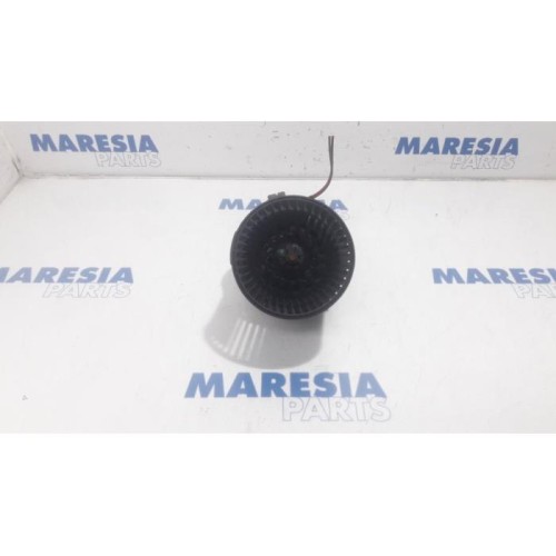 Renault - Clio - Heating and ventilation fan motor