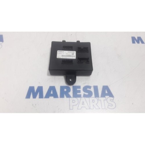Renault - Clio - Central door locking module