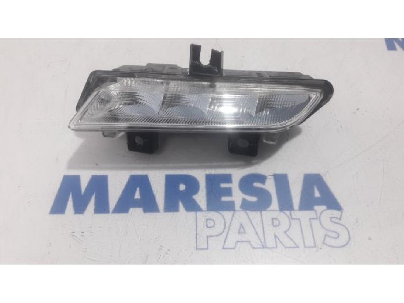 Renault - Clio - Daytime running light, left