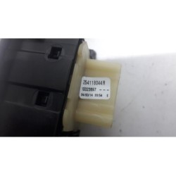 Renault - Clio - Multi-functional window switch