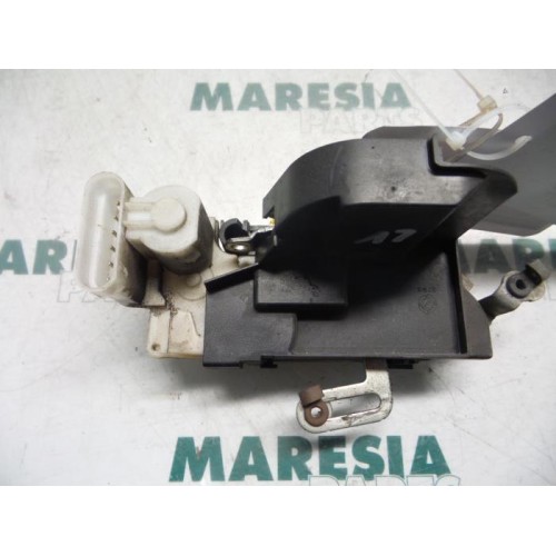 Fiat - Punto - Door lock mechanism 4-door, front left