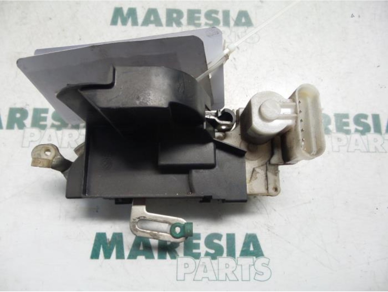 Fiat - Punto - Front door lock mechanism 4-door, right