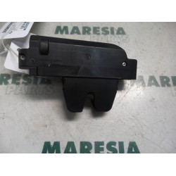 Peugeot - 407 - Tailgate lock mechanism