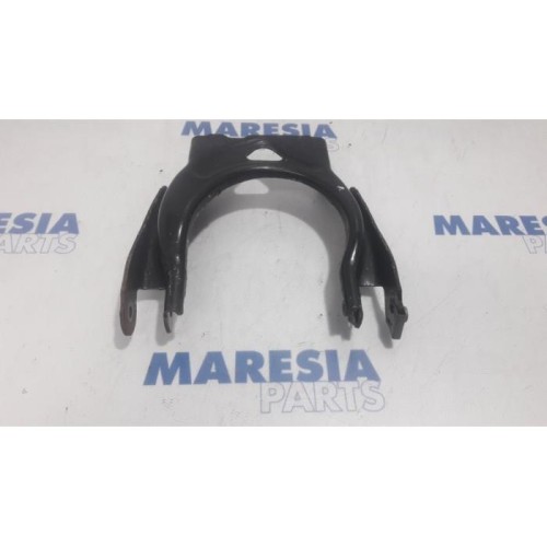 Citroen - C5 - Front upper wishbone, right