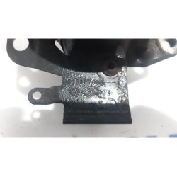 Renault - Clio - Knuckle, front right