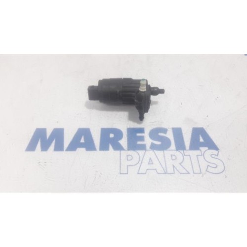 Alfa Romeo - Mito - Windscreen washer pump