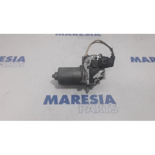 Alfa Romeo - Mito - Front wiper motor