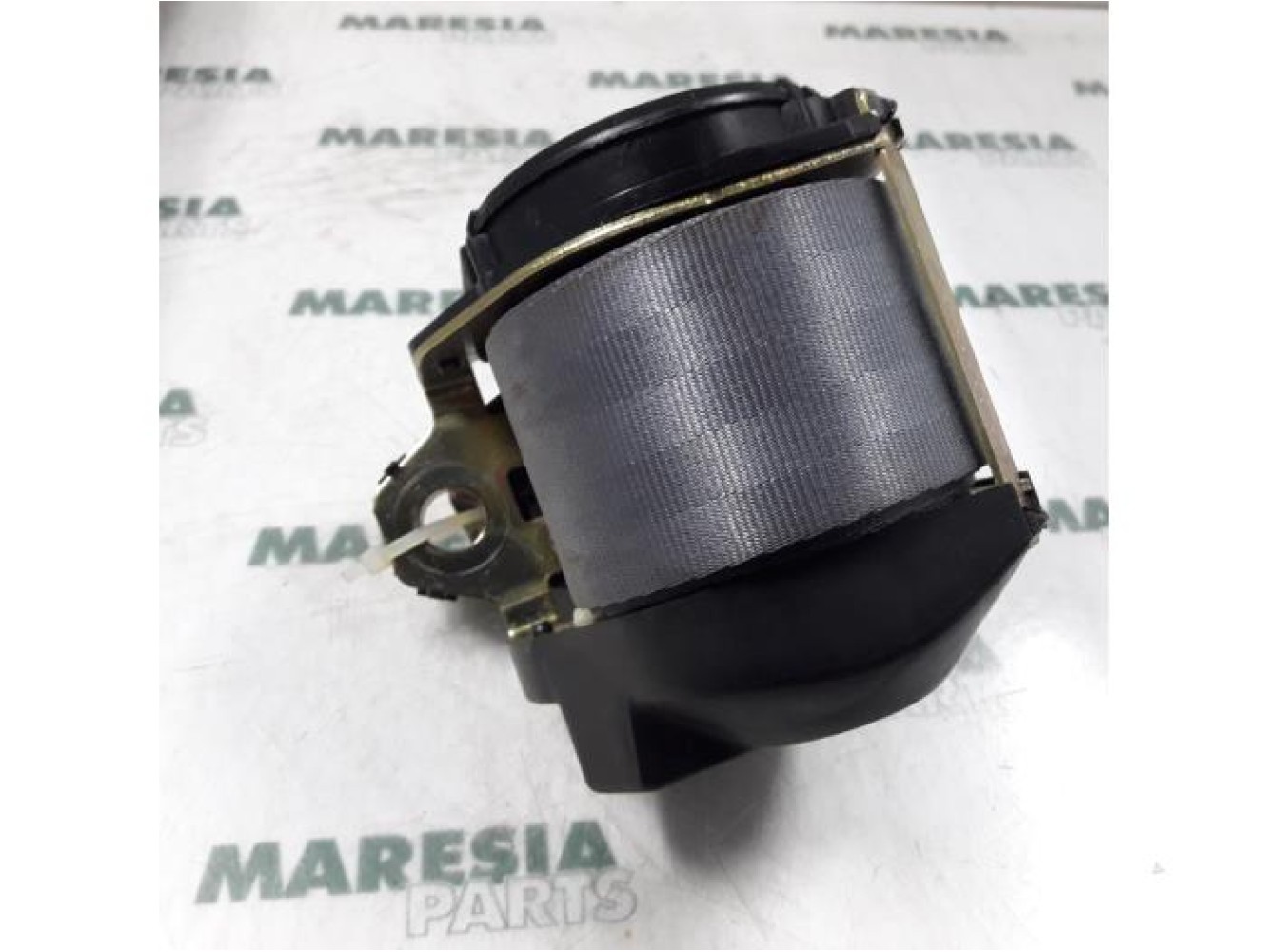 Renault - Megane - Rear seatbelt, centre