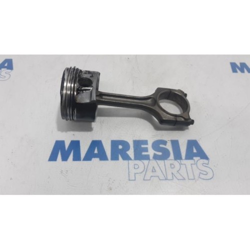 Citroen - DS3 - Piston