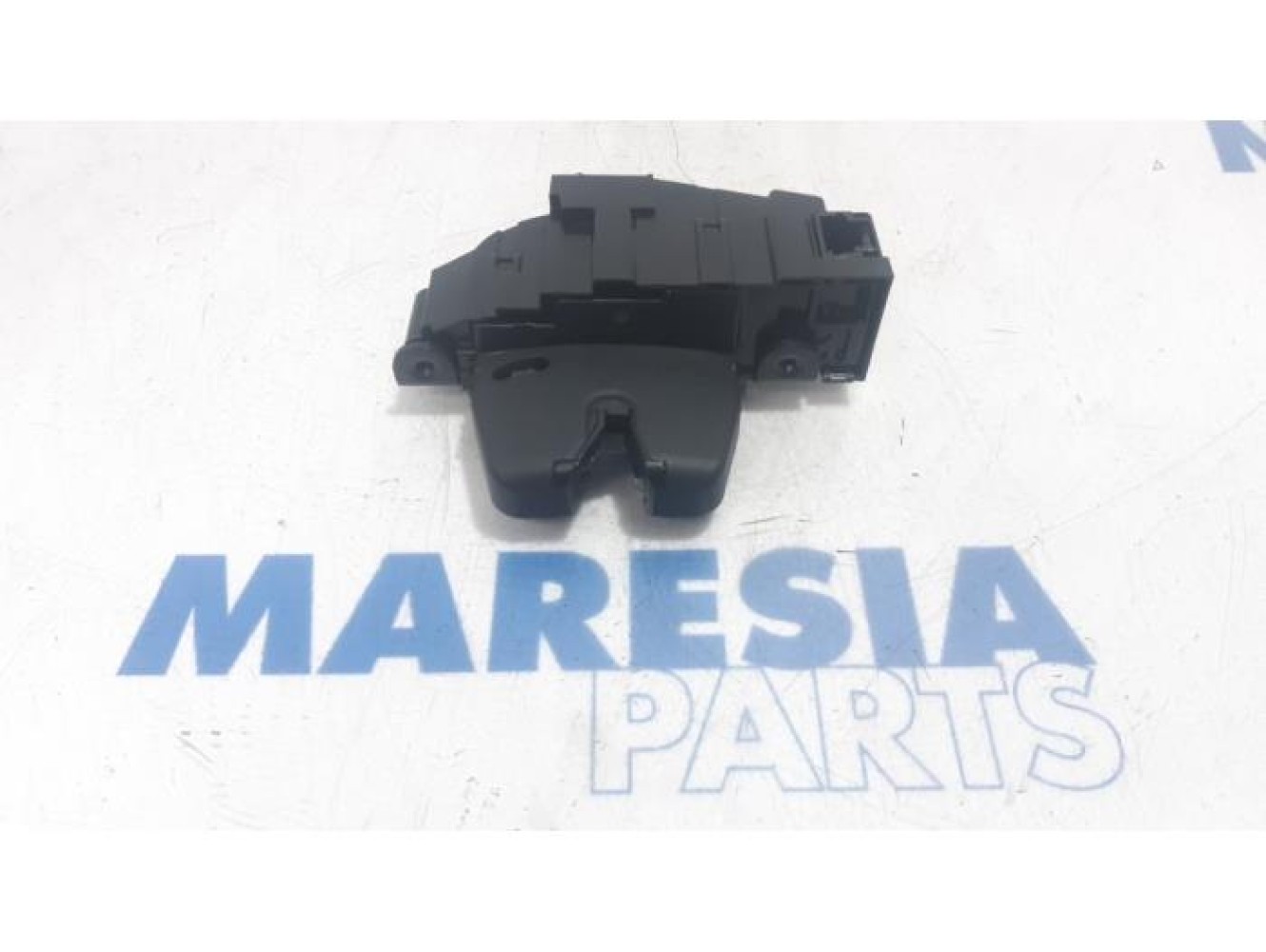 Peugeot - 508 - Tailgate lock mechanism