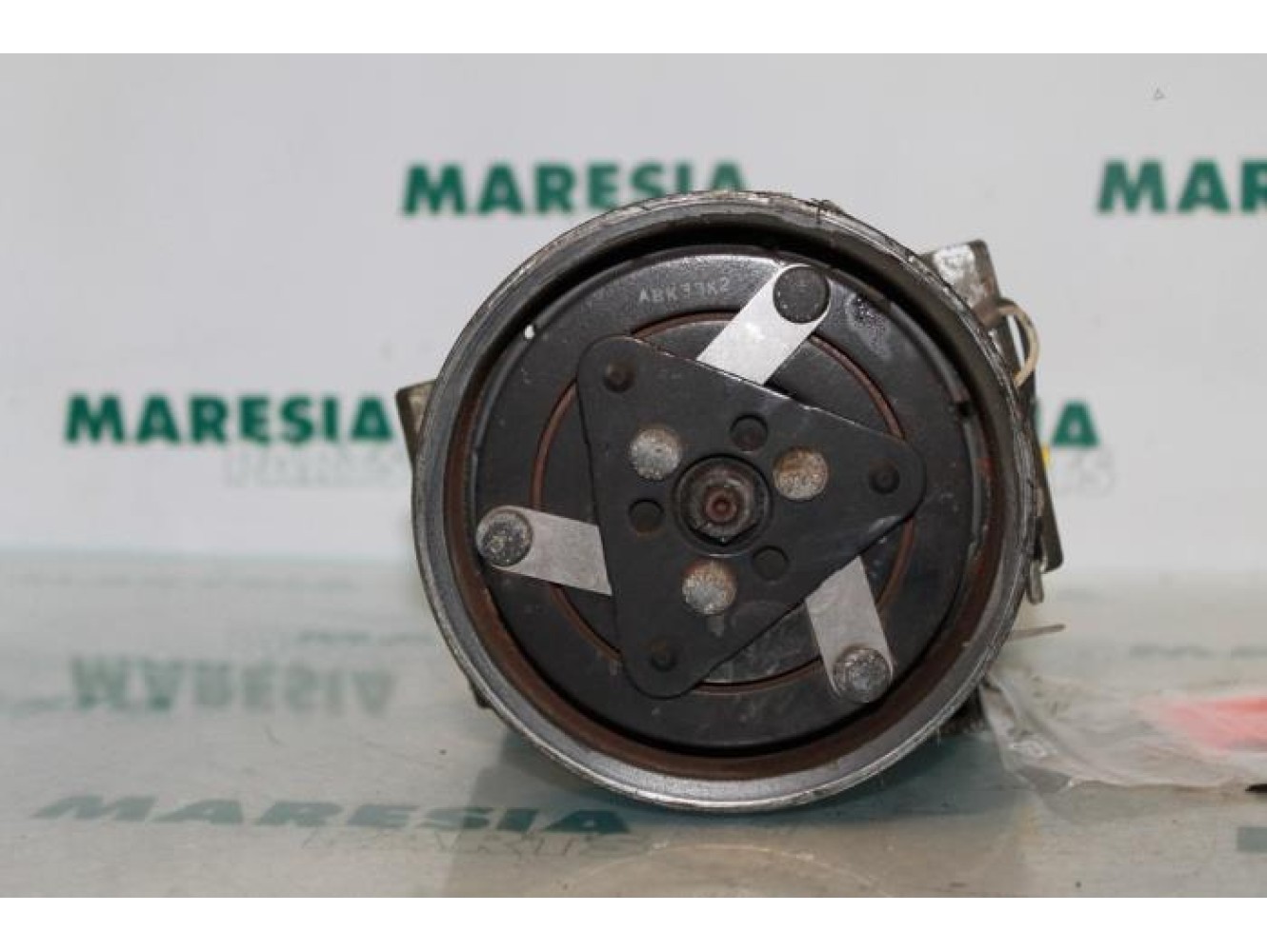 Renault - Clio - Air conditioning pump