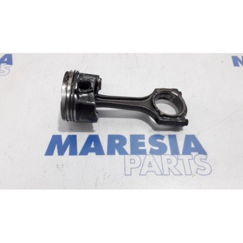 Fiat - Doblo - Piston