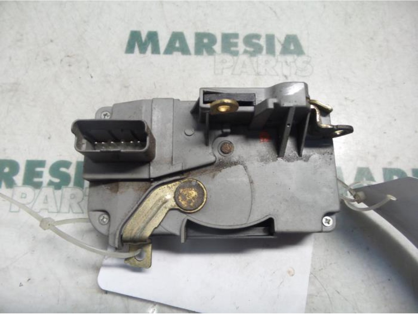 Citroen - C5 - Front door lock mechanism 4-door, right