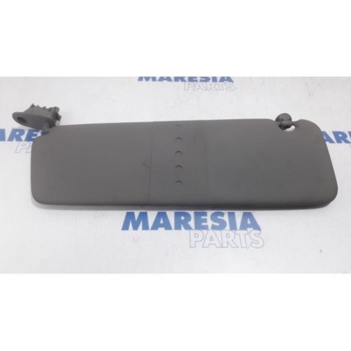 Renault - Master - Sun visor