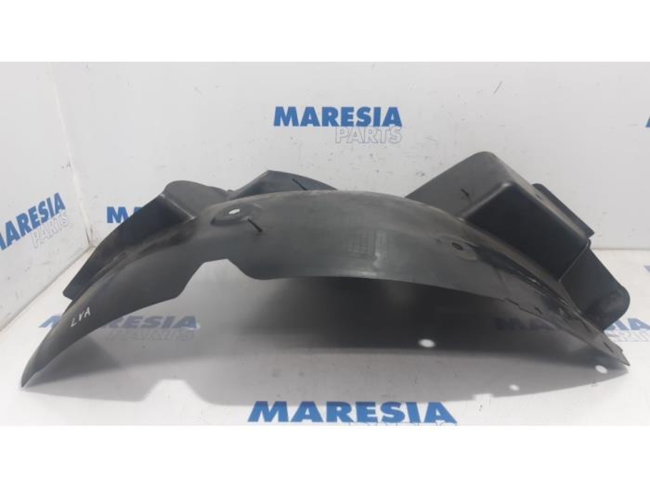 Renault - Master - Wheel arch liner