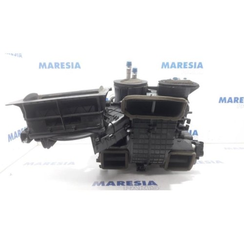 Renault - Master - Heater housing