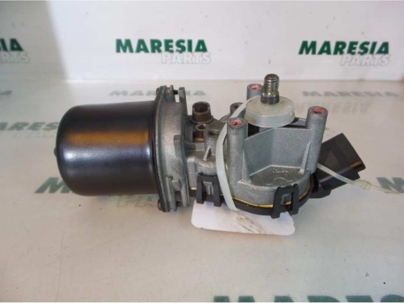 Renault - Kangoo - Front wiper motor