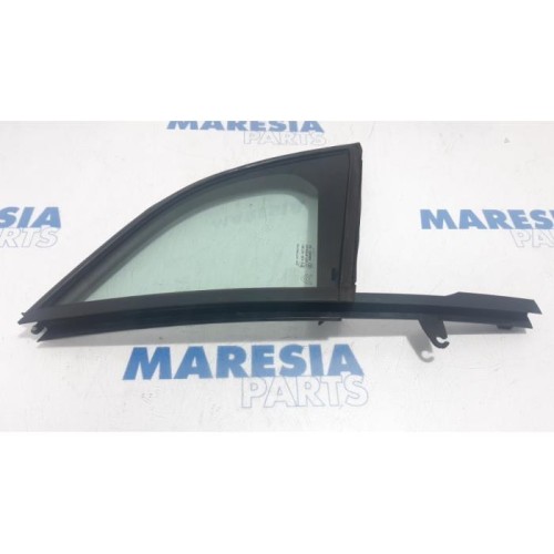 Citroen - DS3 - Quarter light, front right